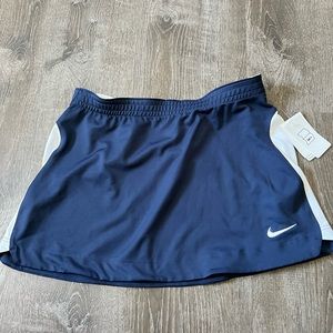 Women’s Nike tennis skirt